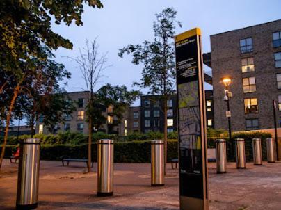 Kayz Lodge- Luxury Ensuite-Private & Shared Accommodation In A New House At The Olympic Village Overlooking Stratford Westfield And Tube Station London Phòng bức ảnh
